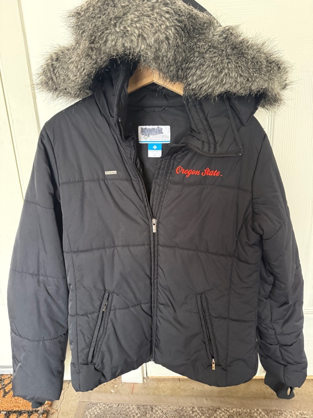 Columbia Oregon State Beavers Black Puffer Jacket with Faux Fur Hood